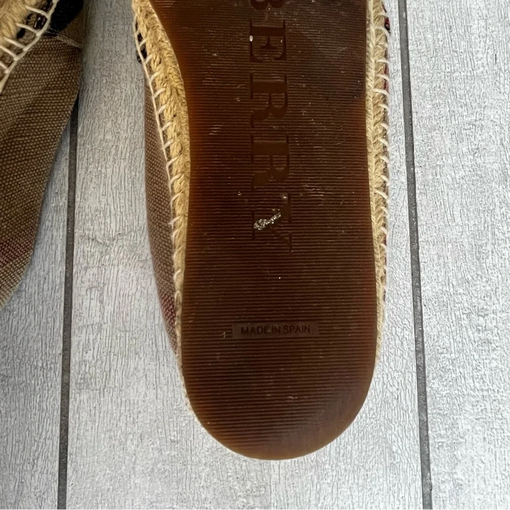 Burberry Authentic Beige Hodgeson House Check Canvas Flat Espadrille Size 7